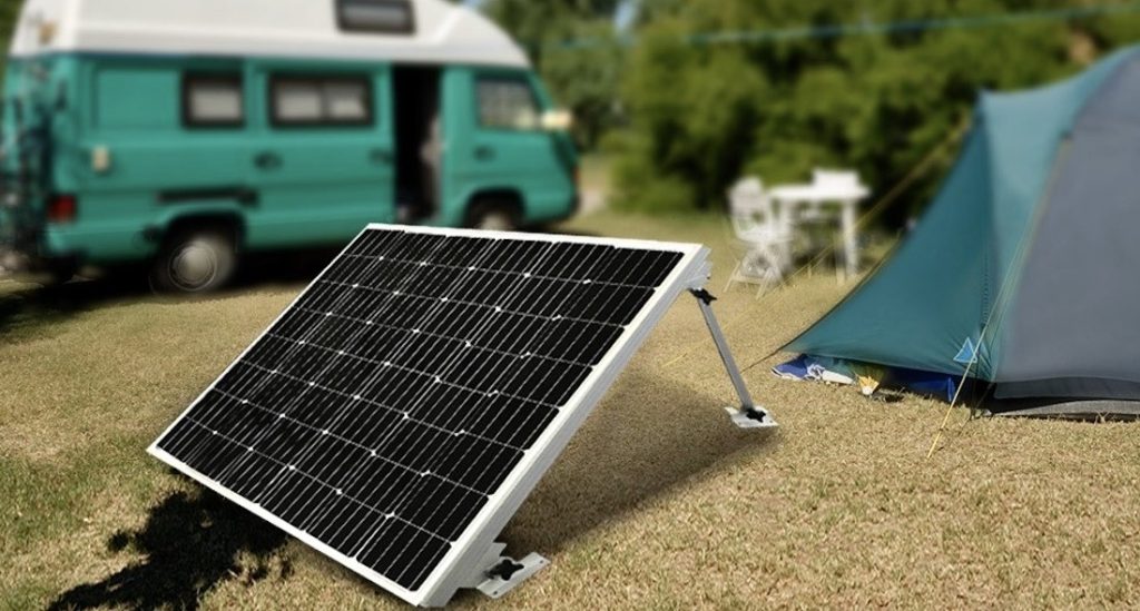 Panoul solar camping cu acumulator